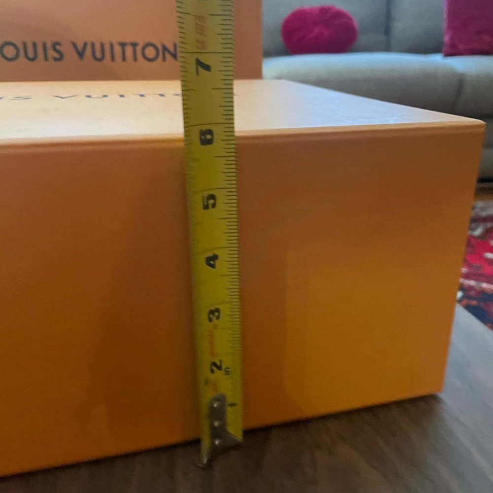 Louis Vuitton Signature Orange Set - Picture 8 of 8